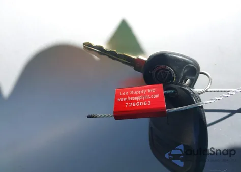 2005 Cadillac Cts Standard из США, поврежденный, VIN 1G6DP567450146524